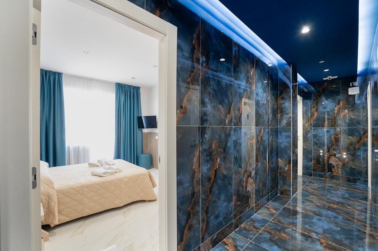 Greros H. Rooms Napoli Centro By Clapa Group Dislocated Hospitality Nápoles Exterior foto