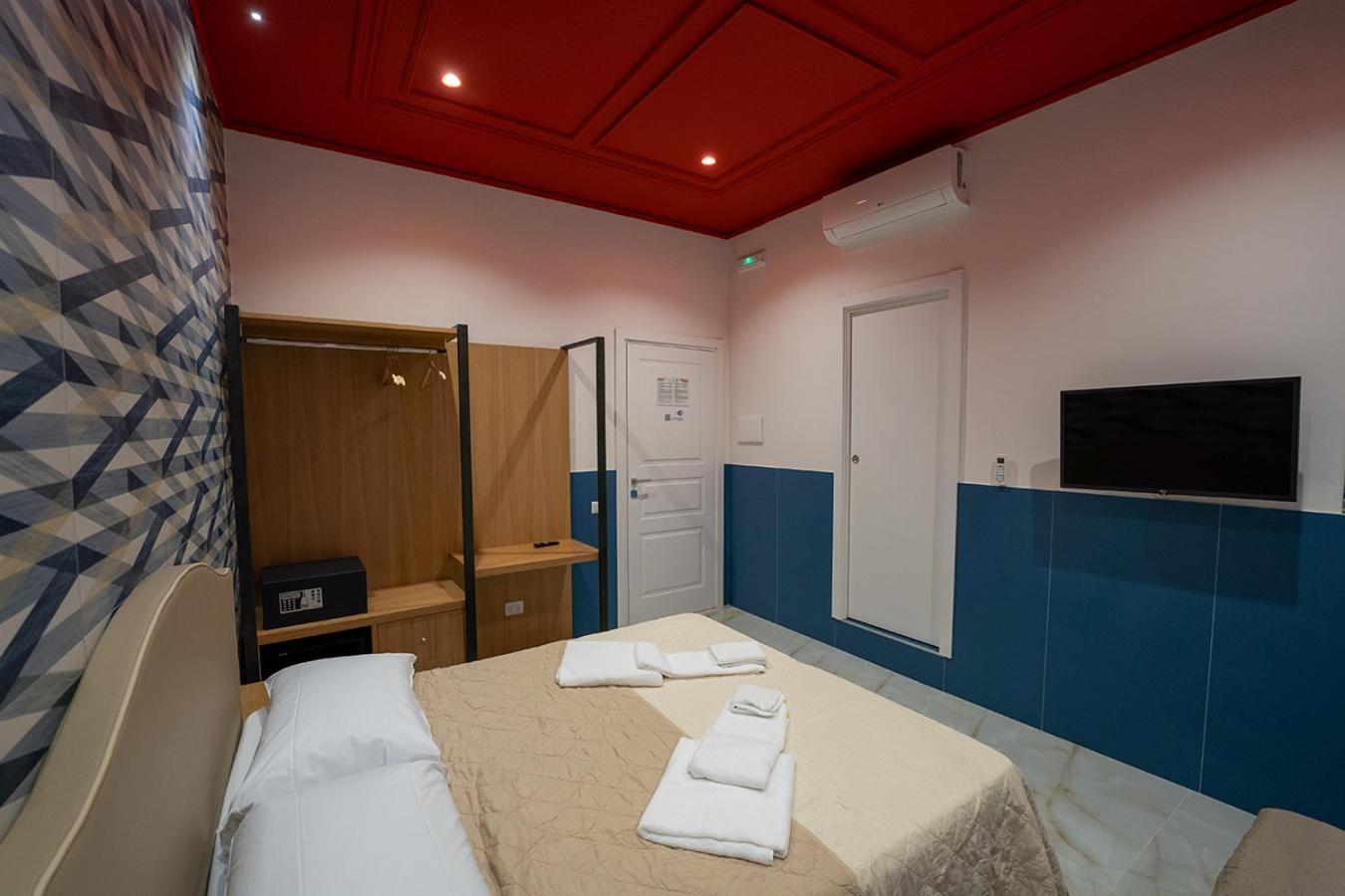 Greros H. Rooms Napoli Centro By Clapa Group Dislocated Hospitality Nápoles Exterior foto